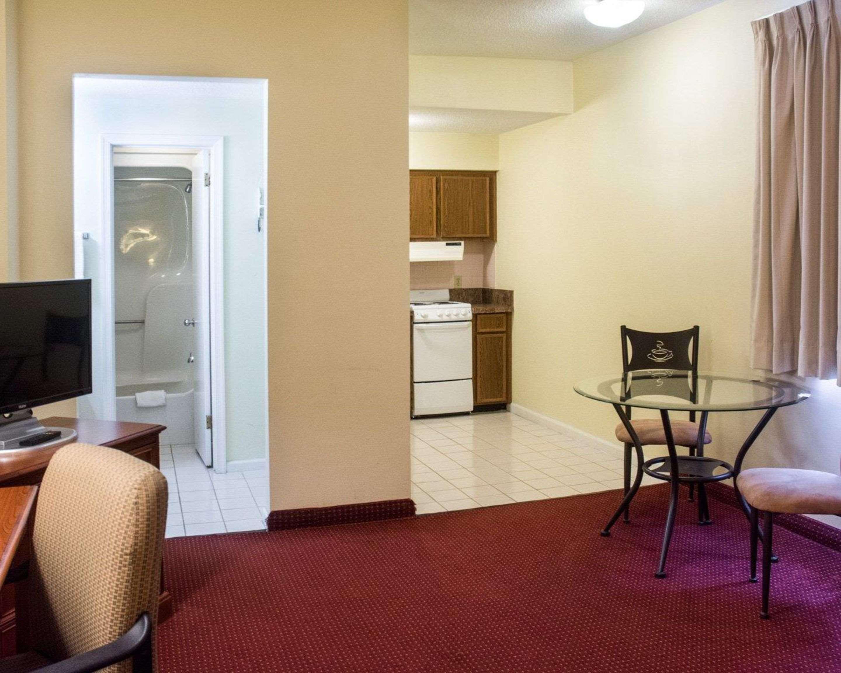 Econo Lodge Chesapeake Route 13 And I-464 Екстер'єр фото